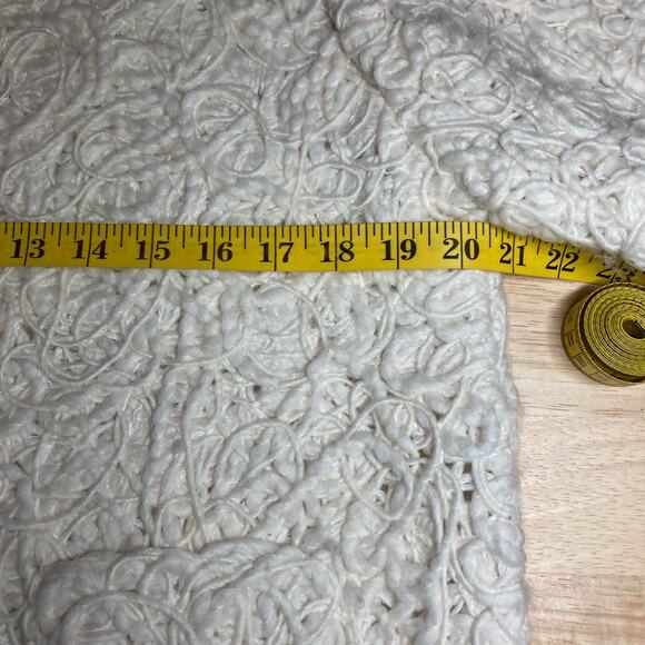 Chico’s Size 1 Cream Swirled Wool Cropped Jacket. Pre-Owned - Picture 7 of 10